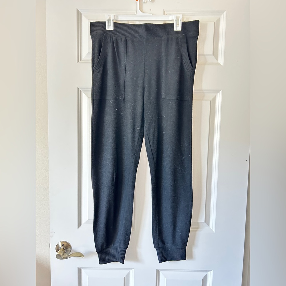 Lulu’s Black Knit Jogger Pants L